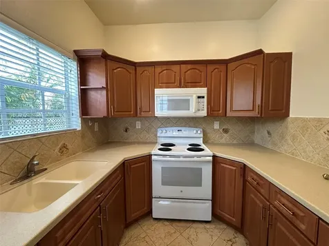 2328 SW 17th Street Miami FL 33145