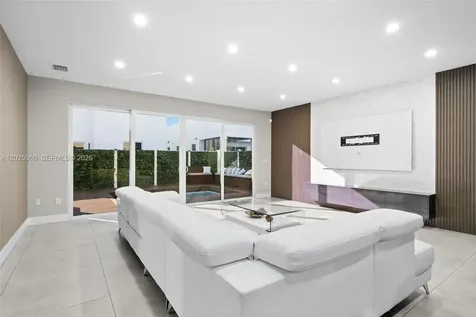 7534 NW 98th Avenue Doral FL 33178