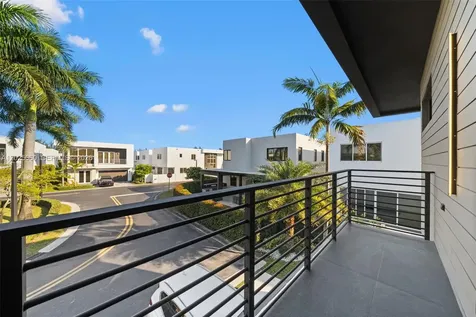 7534 NW 98th Avenue Doral FL 33178