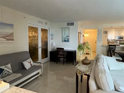 6917 Collins Avenue Miami Beach FL 33141