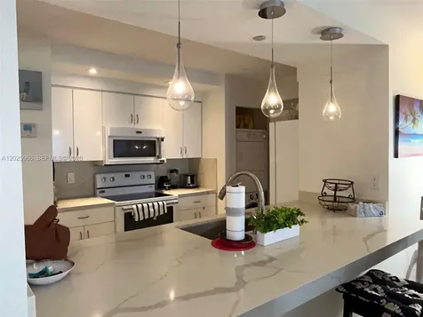 6917 Collins Avenue Miami Beach FL 33141