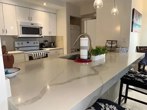 6917 Collins Avenue Miami Beach FL 33141