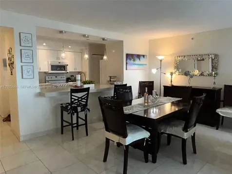 6917 Collins Avenue Miami Beach FL 33141