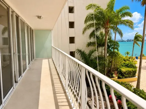 7601 E Treasure Drive North Bay Village FL 33141