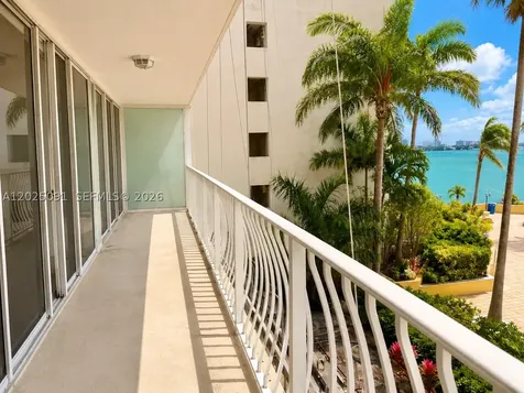 7601 E Treasure Drive North Bay Village FL 33141