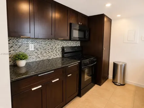 7601 E Treasure Drive North Bay Village FL 33141