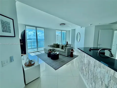 300 S Biscayne Boulevard Miami FL 33131
