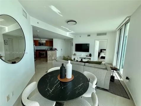300 S Biscayne Boulevard Miami FL 33131