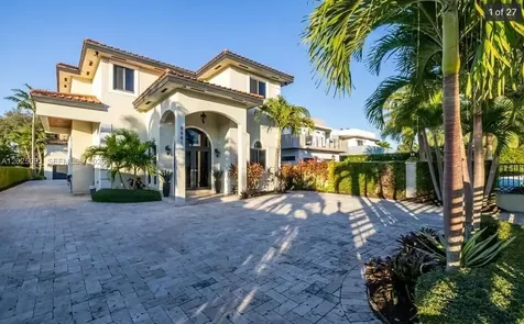8881 SW 28th Street Miami FL 33165