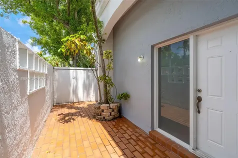 20908 Leeward Court Aventura FL 33180