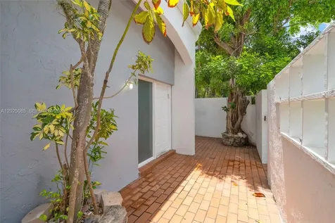 20908 Leeward Court Aventura FL 33180