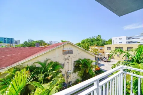 1029 NW 3rd Street Miami FL 33128