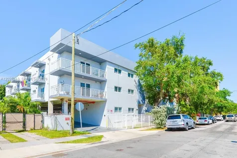 1029 NW 3rd Street Miami FL 33128