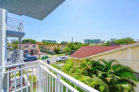 1029 NW 3rd Street Miami FL 33128
