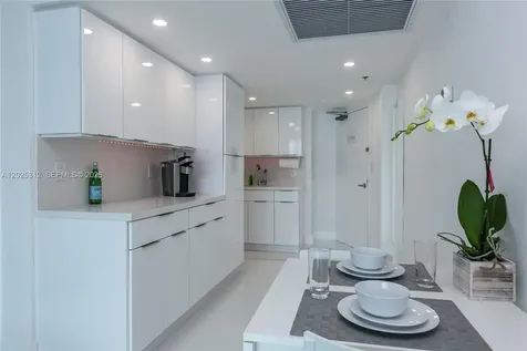 5445 Collins Avenue Miami Beach FL 33140