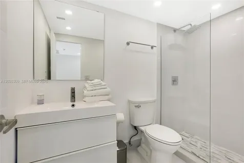 5445 Collins Avenue Miami Beach FL 33140