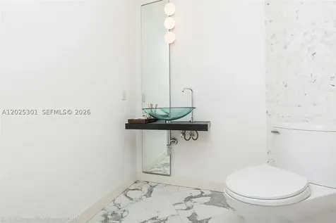 200 Biscayne Boulevard Way Miami FL 33131