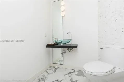 200 Biscayne Boulevard Way Miami FL 33131