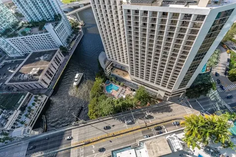 200 Biscayne Boulevard Way Miami FL 33131