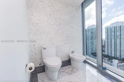 200 Biscayne Boulevard Way Miami FL 33131