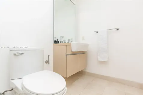 200 Biscayne Boulevard Way Miami FL 33131