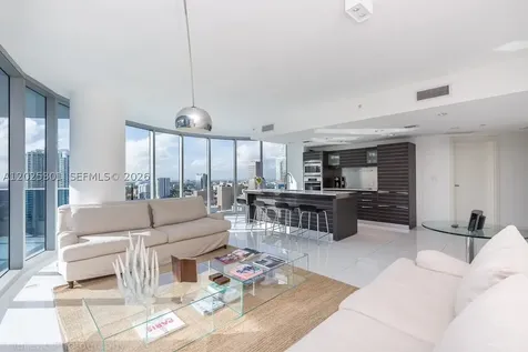 200 Biscayne Boulevard Way Miami FL 33131