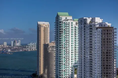 200 Biscayne Boulevard Way Miami FL 33131