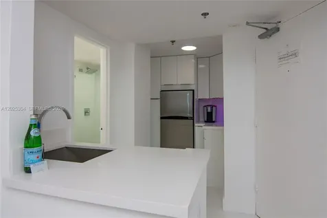 5445 Collins Avenue Miami Beach FL 33140
