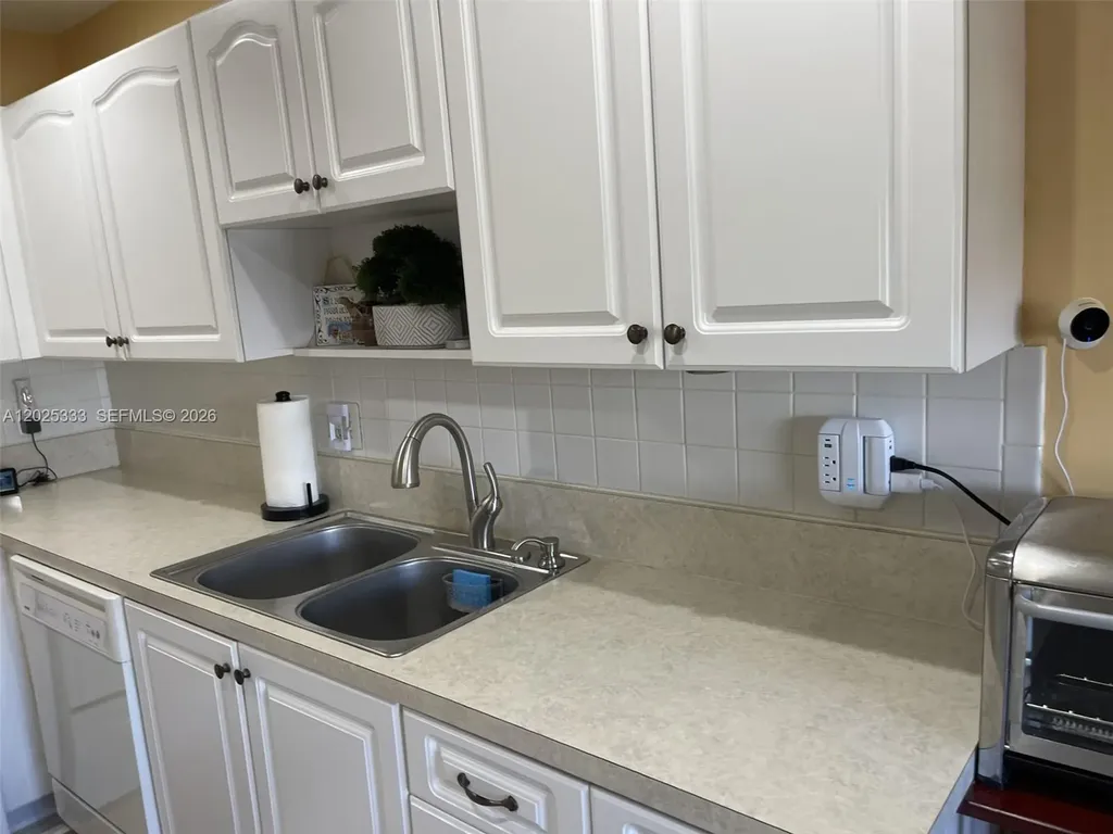 1640 NW 19th Terrace Delray Beach FL 33445