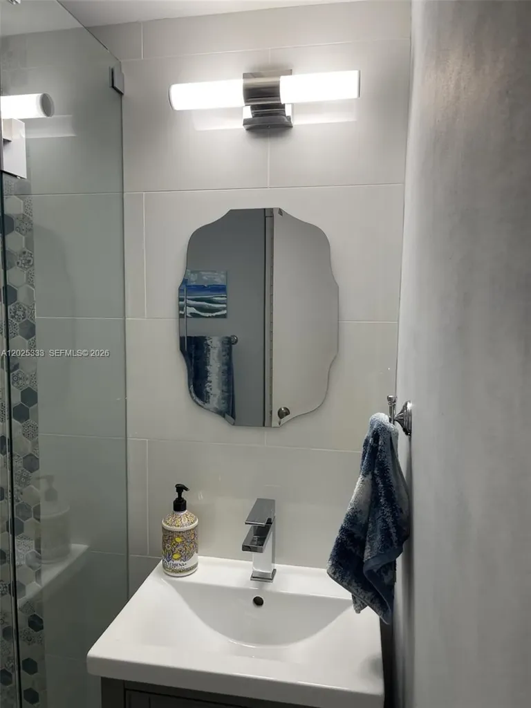 1640 NW 19th Terrace Delray Beach FL 33445