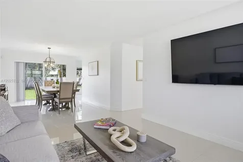 2 Gables Boulevard Weston FL 33326