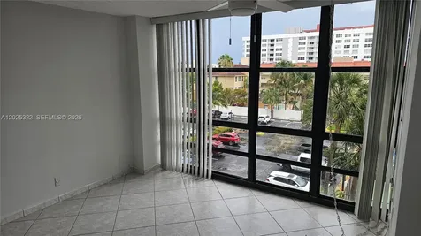 2017 S Ocean Drive Hallandale Beach FL 33009