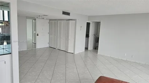 2017 S Ocean Drive Hallandale Beach FL 33009