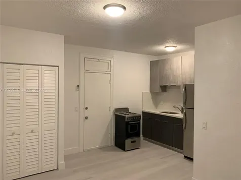 712 SW 56 Avenue Coral Gables FL 33134