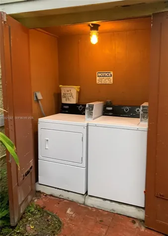 712 SW 56 Avenue Coral Gables FL 33134