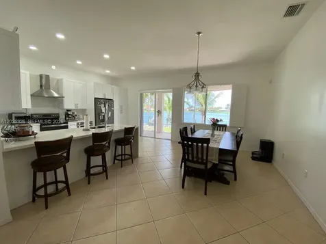 3035 SE 7th Place Homestead FL 33033