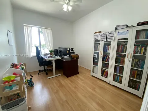 3035 SE 7th Place Homestead FL 33033