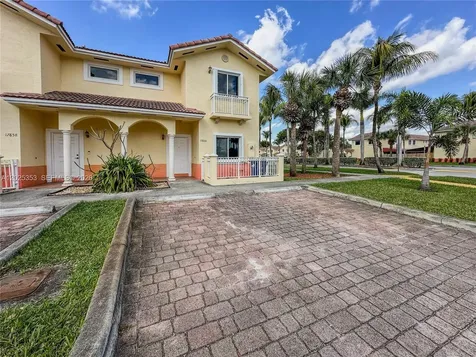 17866 NW 74th Court Hialeah FL 33015