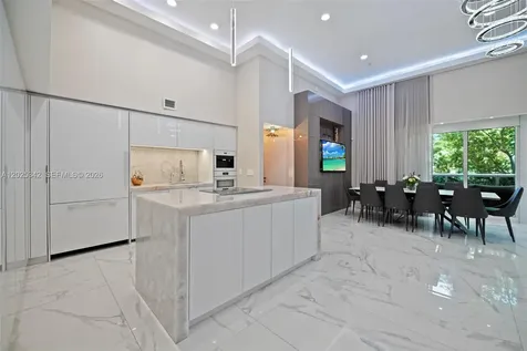 1800 S Ocean Drive Hallandale Beach FL 33009