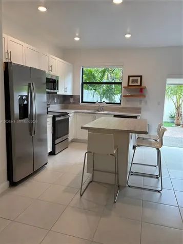 11384 W 34th Way Hialeah FL 33018