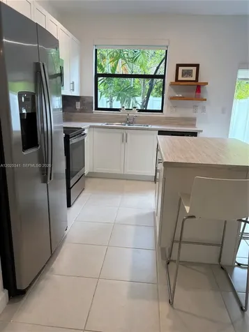 11384 W 34th Way Hialeah FL 33018