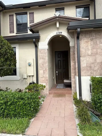 11384 W 34th Way Hialeah FL 33018