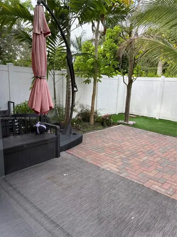 11384 W 34th Way Hialeah FL 33018