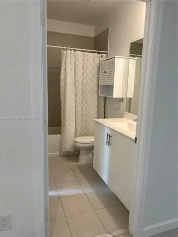 11384 W 34th Way Hialeah FL 33018