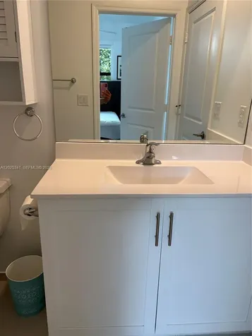11384 W 34th Way Hialeah FL 33018