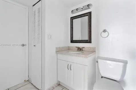 3101 N Country Club Drive Aventura FL 33180