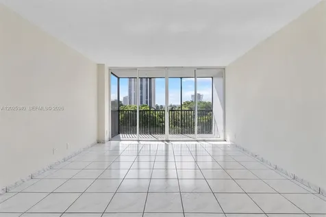 3101 N Country Club Drive Aventura FL 33180