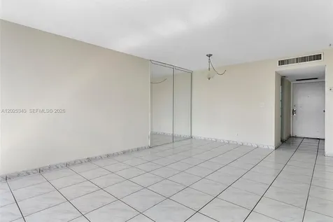 3101 N Country Club Drive Aventura FL 33180