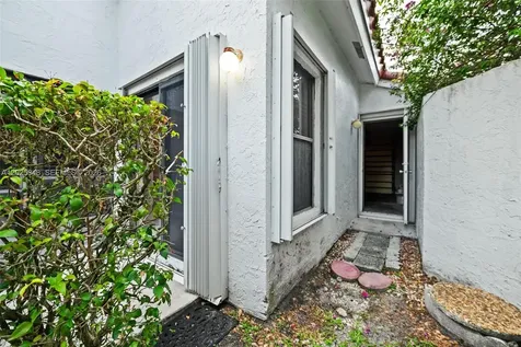 5901 Chester Lane Davie FL 33331