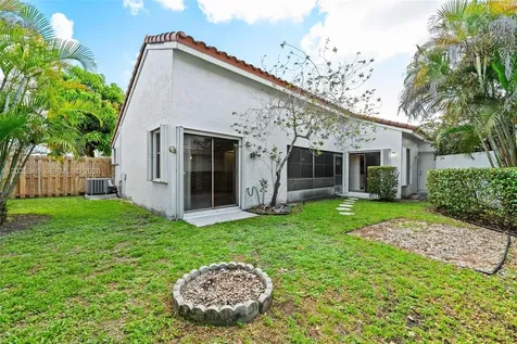 5901 Chester Lane Davie FL 33331